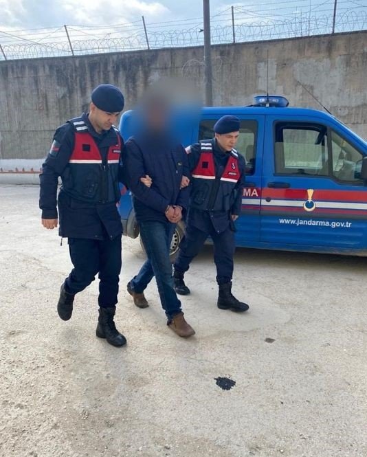 Kırklareli’nde 11 Yıl Hapis Cezası Bulunan Şüpheliyi Jandarma Yakaladı
