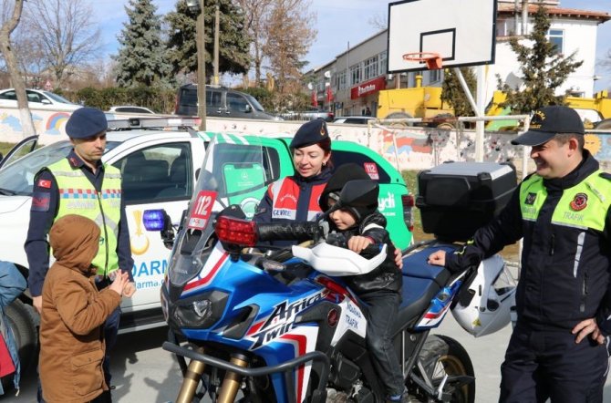 Kırklareli’nde İlkokul Öğrencilerine Trafik Eğitimi