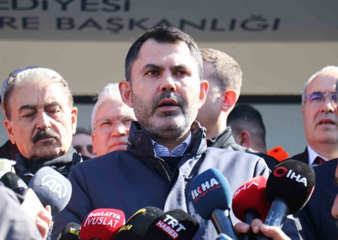 Bakan Kurum: “Konutlarımızı Bir Yıl İçerisinde Etap Etap Teslim Etmeye Başlayacağız”