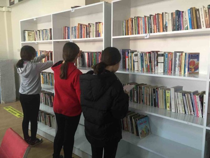 Öğrenciler Kızılay İle Okuma Alışkanlığı Kazanacak