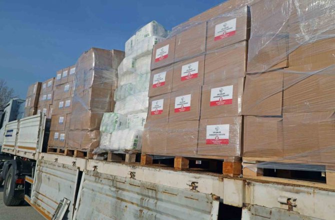 Menteşe’de Toplanan Yardım Kolileri Yola Çıktı