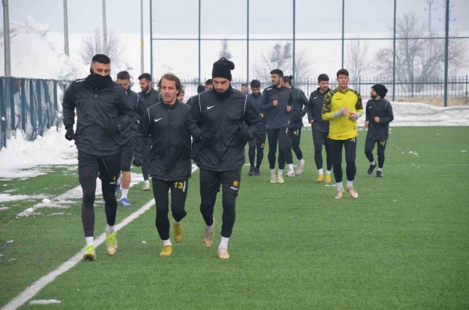 Muşspor Ertelenen Maçın Hazırlıklarına Başladı