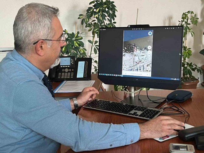 Nevü Rektör Yardımcısı Prof. Dr. Akın: “Binaların Hem Yapısal Hem De Zemin Şartları Açısından Uygun Olması Gerekiyor”