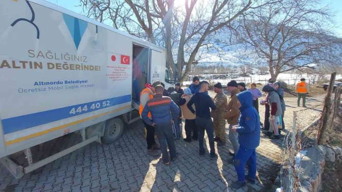 Başkan Tören: “Mobil Sağlık Ekibimiz, Deprem Bölgesinde Önemli Bir Görev Üstlendi”