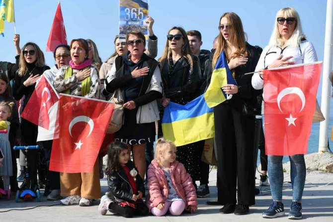Kuşadası’na Sığınan Ukraynalı Kadınlar: “Vatanımızı Çok Özledik’