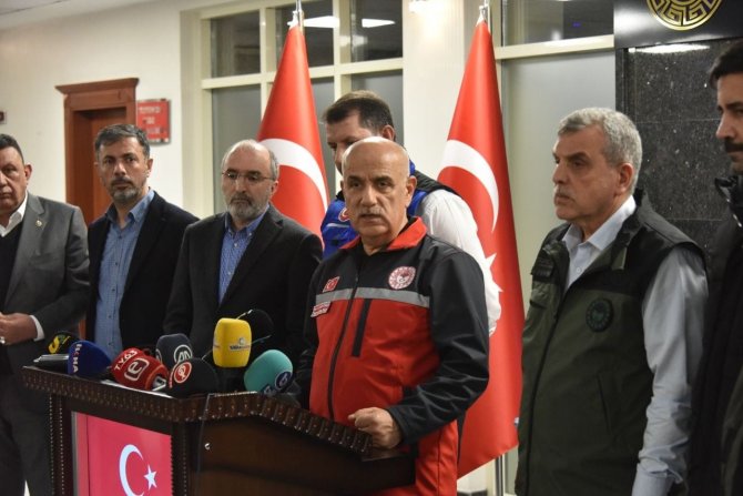 Bakan Kirişci: "Depremzedelere 3 Ay Süresince Gıda Maddeleri Tmo Tarafından Karşılanacaktır"