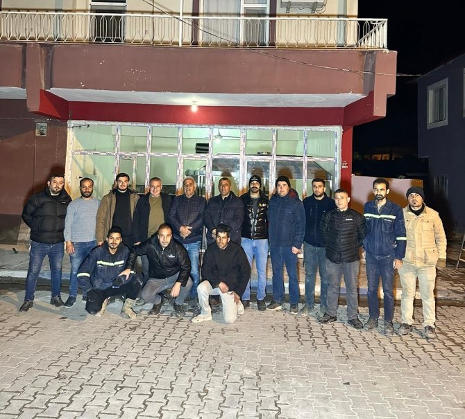 Adanalı Kebapçı, Hatay’da Depremzede Meslektaşına Yeni Dükkan Açtı