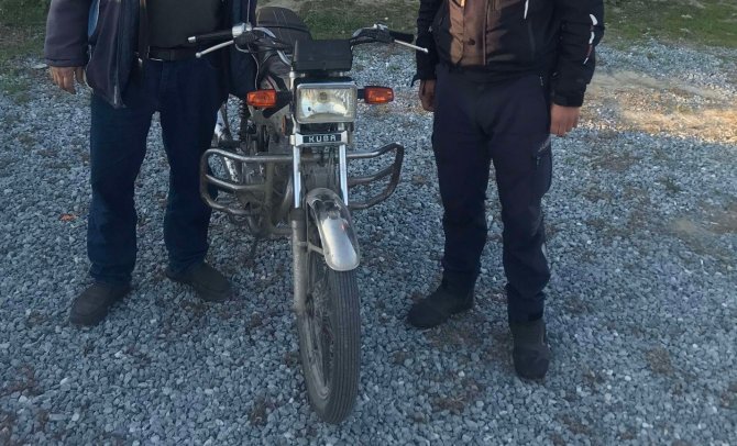 Motosiklet Hırsızları Jandarma Ekiplerine Takıldı