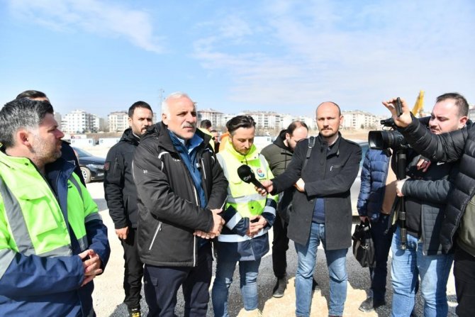 Trabzon Büyükşehir Belediyesi Elbistan’da Yaraları Sarmak İçin Çalışma Yürütüyor