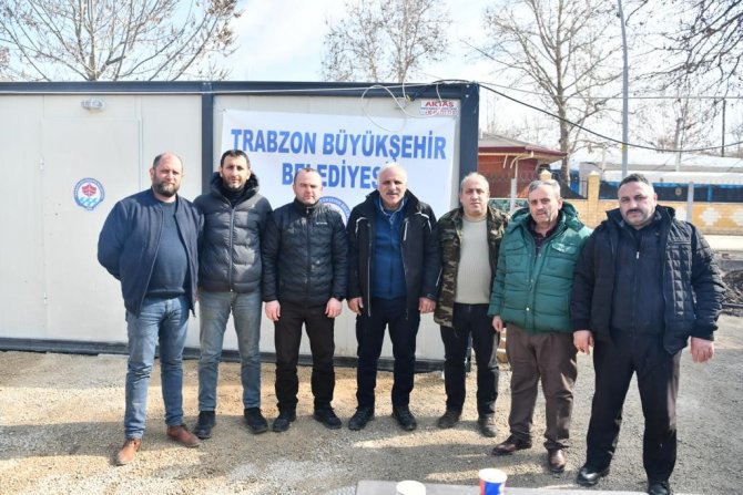 Trabzon Büyükşehir Belediyesi Elbistan’da Yaraları Sarmak İçin Çalışma Yürütüyor