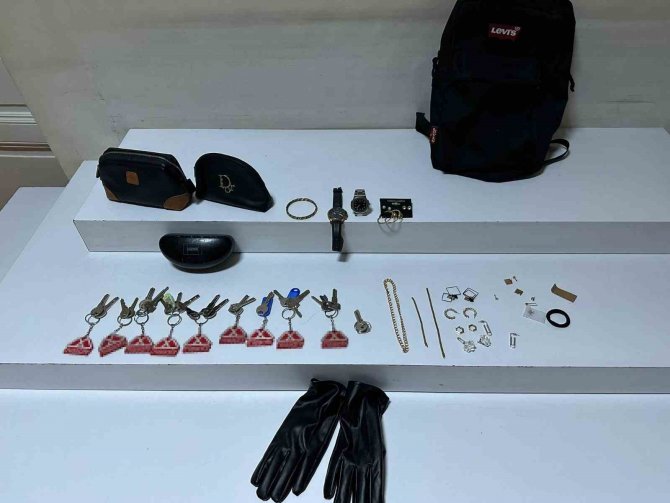 Konut Kiralama Şirketinin Eski Çalışanı Kopyaladığı Anahtarlarla Hırsızlık Yaptı