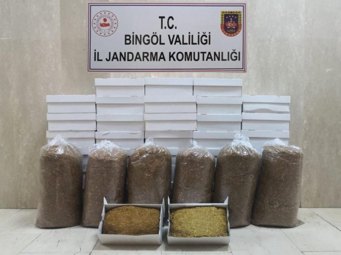 Bingöl’de 2 Kilo Esrar Maddesi İle 70 Kilo Kıyılmış Tütün Ele Geçirildi