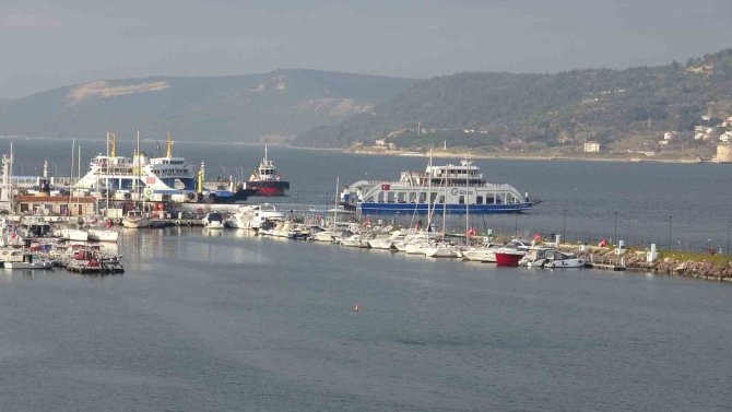 Bozcaada Ve Gökçeada’ya Yarınki Tüm Feribot Seferleri İptal Edildi