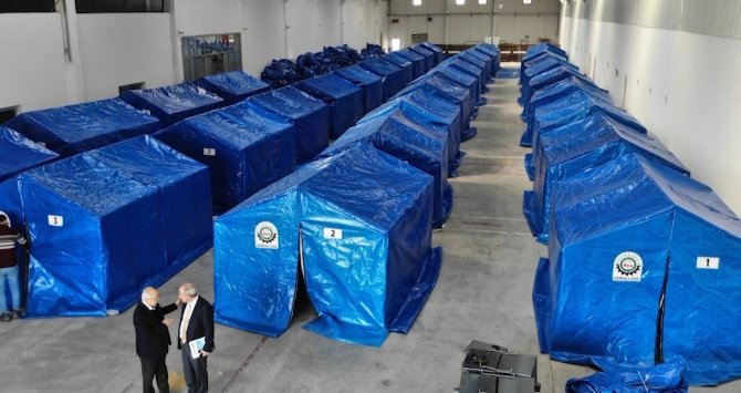 Denizli Osb’de Depremzedeler İçin Tam Teşekküllü Çadırlar Üretildi