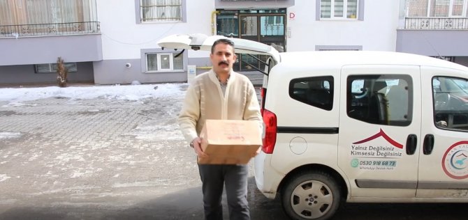 Erciş’e Gelen Depremzedelere Erciş Belediyesi’nden Yardım Eli