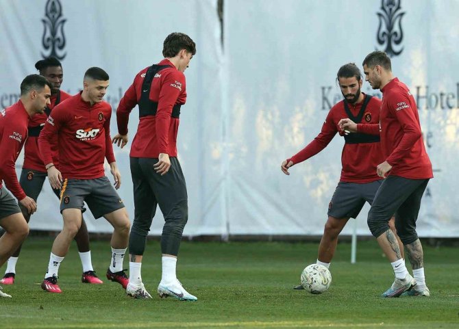 Galatasaray’da Hazırlıklar Devam Ediyor