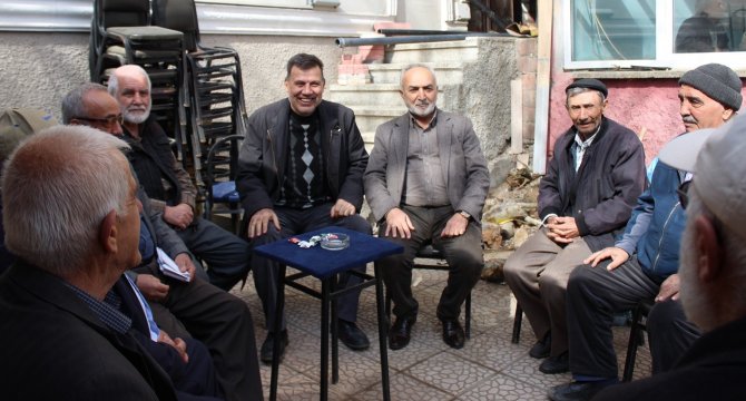 Başkan Kepez İlçe Pazarını Gezdi