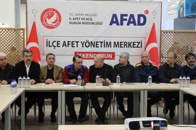 Bakan Soylu’dan Enkaz Kaldırma Çalışmalarının Hızlandırılması Talimatı