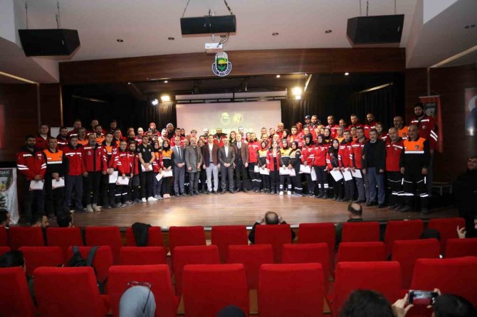 İ̇ndak Ekibi Depremin Acı Hatıralarını Paylaştı