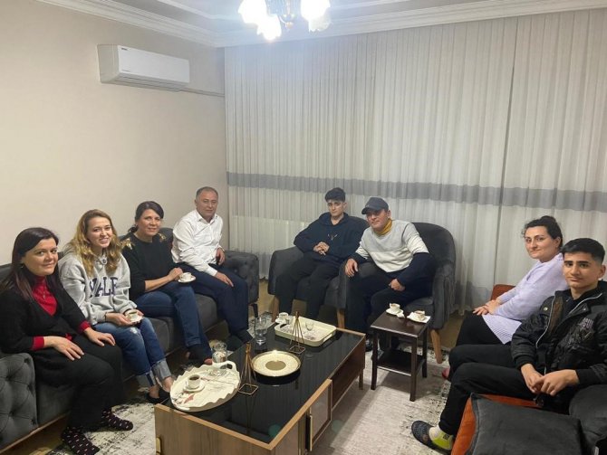 Kimse Kimseyi Tanımıyordu Ama Herkes Kaynaştı