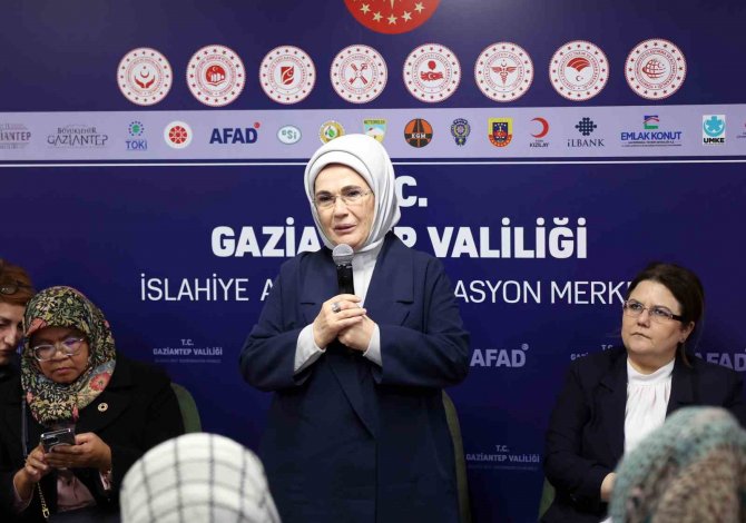Emine Erdoğan, Bm Habitat İ̇cra Direktörü Sharif İle Deprem Bölgesine Gitti