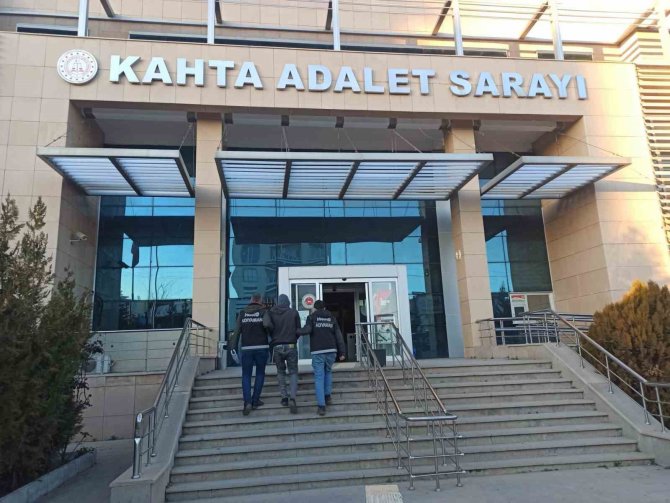 Kahta’da Uyuşturucu İle Yakalanan 1 Kişi Tutuklandı
