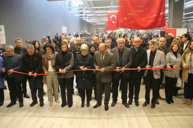 Kütahya’da Depremzedeler Yararına Kermes