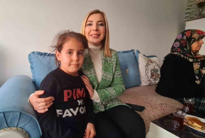Milletvekili Gökcan Depremde Annesi Vefat Eden Uzman Çavuş’u Taziyede Bulundu