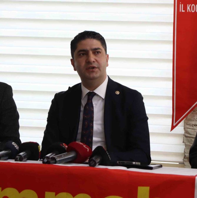 Özdemir: “Kayseri’de 194 Ağır Hasarlı Yapının Olduğu Tespit Edilmiştir. Bunlardan 21 Tanesi Kamu Binasıdır”