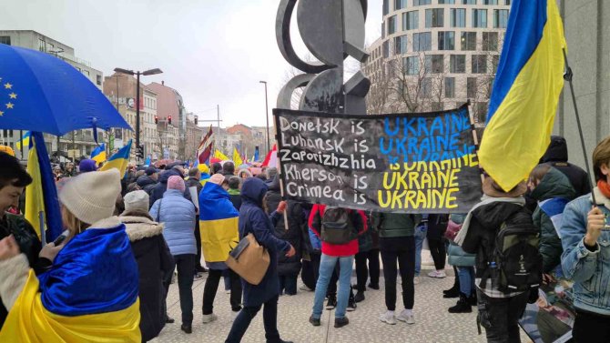 Ukrayna Savaşının 1. Yıldönümünde Brüksel’de Yürüyüş