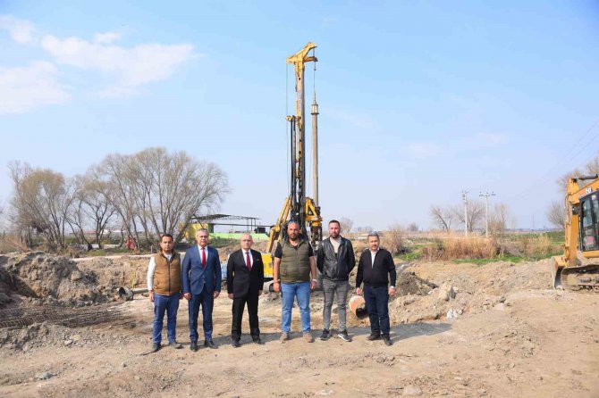 Salihli’de Yeni Köprülerin Ayak Temelleri Atılıyor