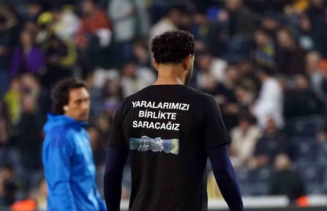 Spor Toto Süper Lig: Fenerbahçe: 1 - Konyaspor: 0 (Maç Devam Ediyor)