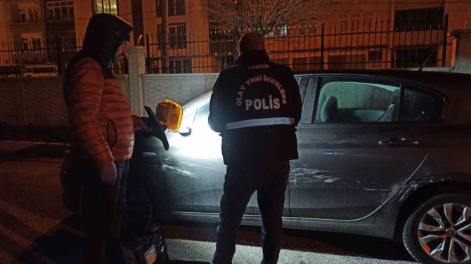 Cinayet Sanığı Kovalamaca Sonucu Yakalandı, Saklandığı Evden Uyuşturucu Çıktı