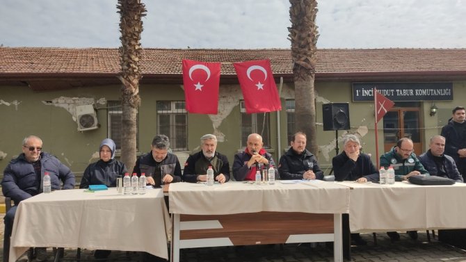 Bakan Kirişci: "Deprem Ülkesi Olduğumuzu Kabullenip Buna Göre Çözümler Üretmemiz Gerekiyor”