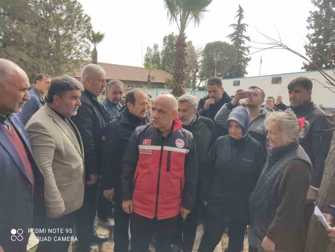 Bakan Kirişci: "Deprem Ülkesi Olduğumuzu Kabullenip Buna Göre Çözümler Üretmemiz Gerekiyor”