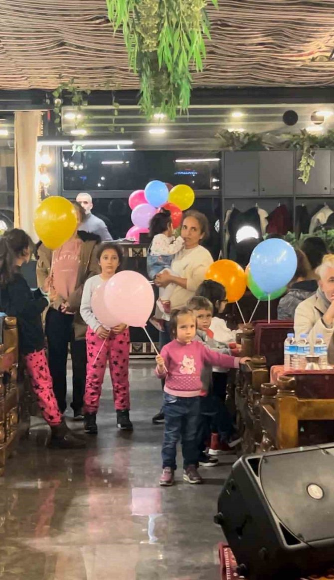 Bursa’da Depremzedelere Moral Yemeği
