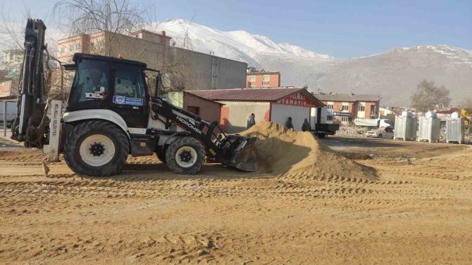 Melikgazi Belediyesi Elbistan’a Konteyner Çarşı Kuruyor