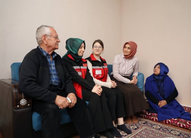 Afyonkarahisar’da 11 Bine Yakın Depremzede Aile Misafir Ediliyor