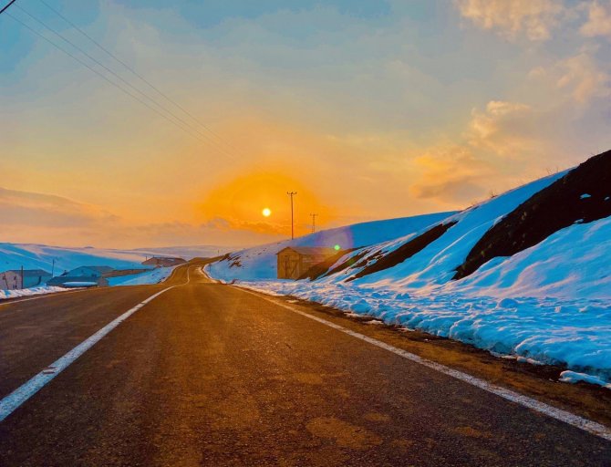 Ağrı’da Kış Manzarası Göz Kamaştırıyor