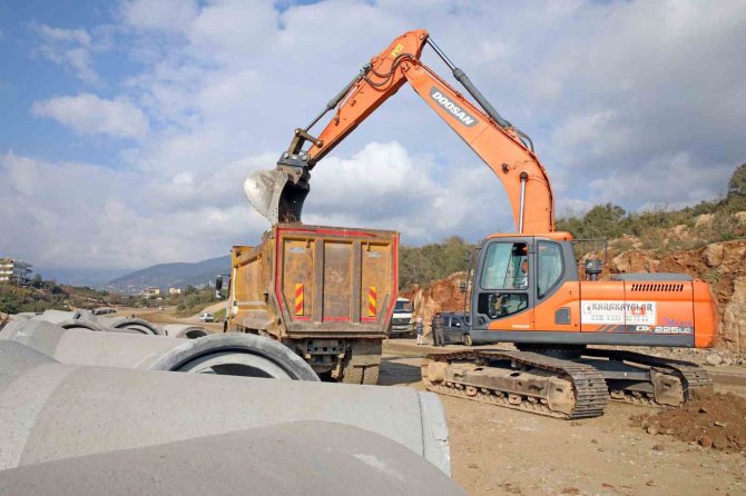 Kestel’de Yeni Yolda Çalışmalar Aralıksız Devam Ediyor