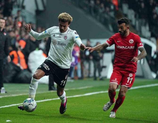 Spor Toto Süper Lig: Beşiktaş: 0 - Antalyaspor: 0 (İ̇lk Yarı)