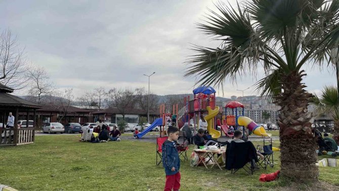 Vatandaşlar Filyos Sahiline Akın Etti