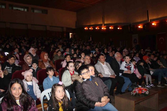 Depremzede Çocuklar İçin “Çocuk Şarkıları Ve Masallar” Etkinliği