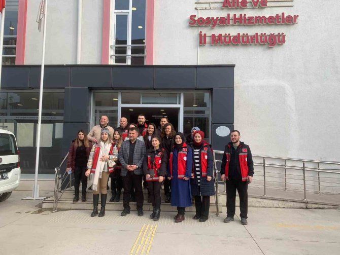 Kırmızı Yelekli 3 Ekip Adıyaman’a Gitti