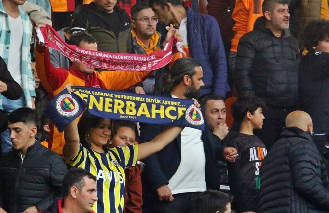 Corendon Alanyaspor - Galatasaray Maçında Duygu Dolu Anlar