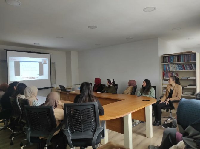 Afet Bölgelerinde Çalışan Ekiplere Eğitim Verildi