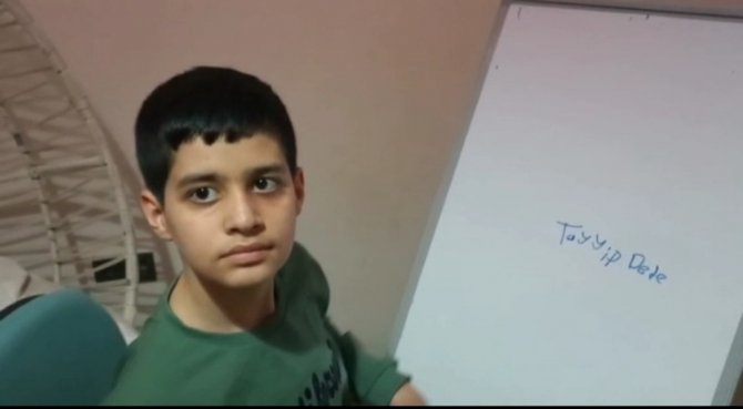Küçük Taha, Tedavisini Üstlenen Cumhurbaşkanı Erdoğan’ın Doğum Gününü Kutladı