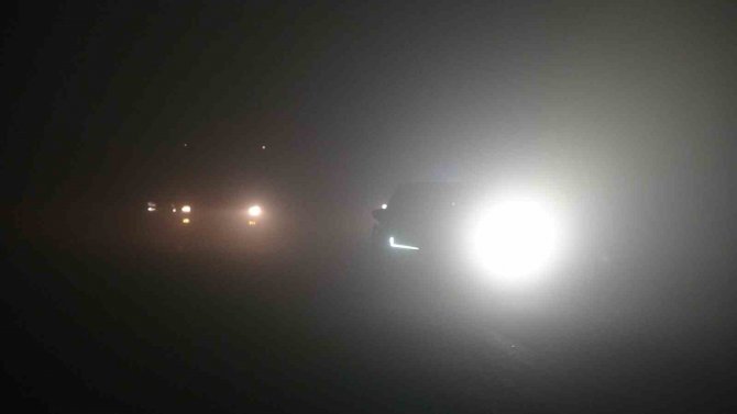 Yüksekova’da Yoğun Sisten Dolayı Görüş Mesafesi 5 Metreye Düştü