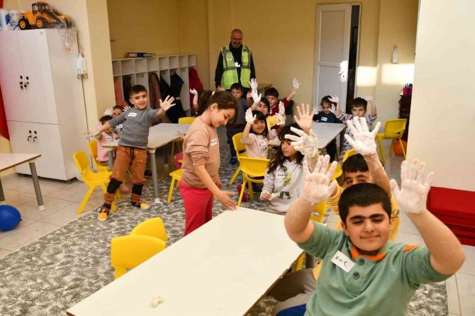 Siirt’e Getirilen Afetzedelere Psikososyal Destek Sağlanıyor