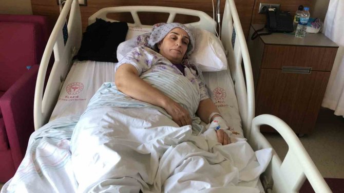 33 Saat Sonran Enkazdan Çıkartılan Gülmez, “Afad’ın Işığını Görünce Ağladım”